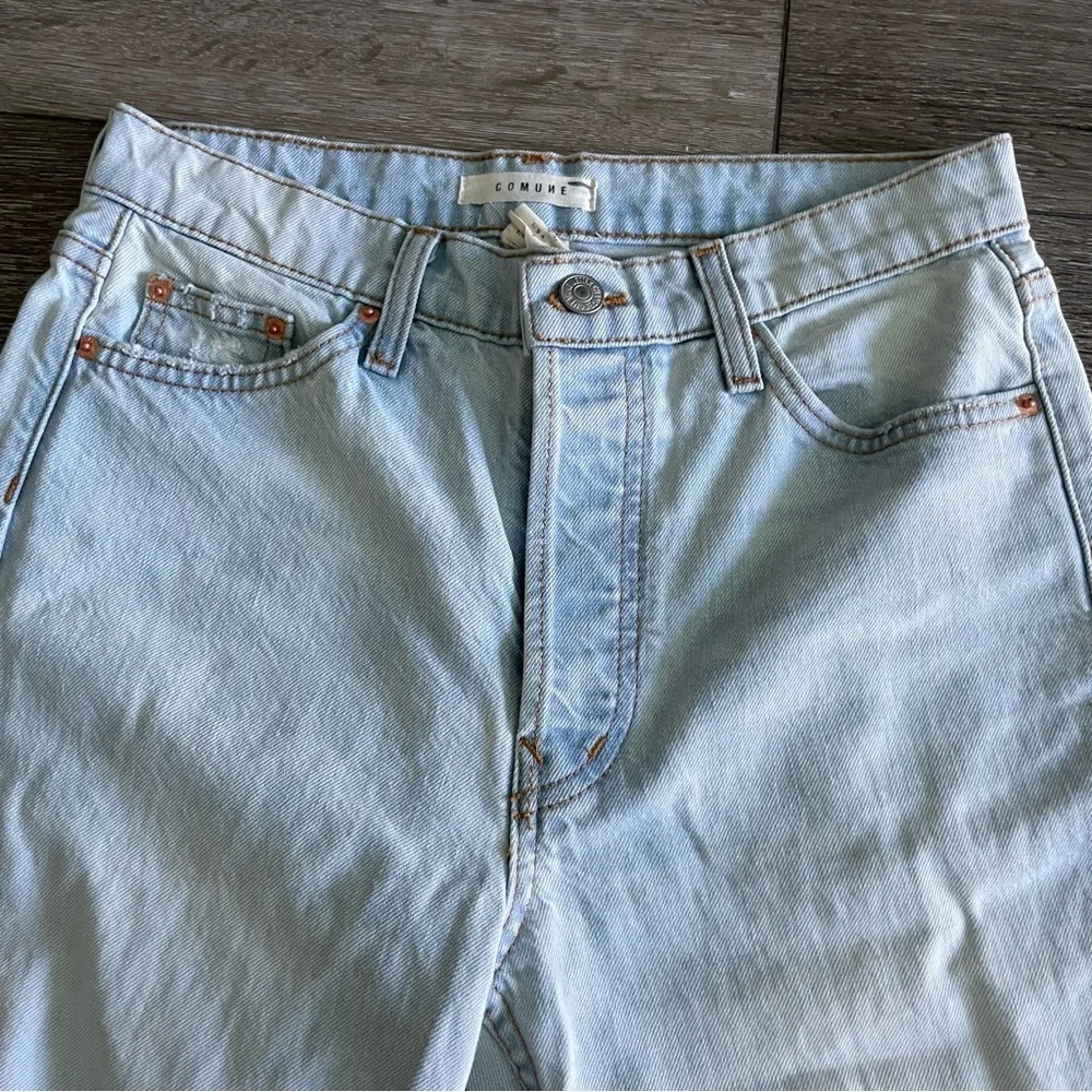 COMUNE Los Angeles Straight leg Distressed Jeans Size 26 Light Wash
